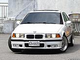 BMW 323i