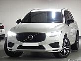 볼보 XC60 2.0 T8 AWD R-디자인