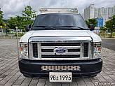 포드 E350 5.4 XLT