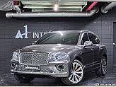 벤틀리 벤테이가 4.0 V8