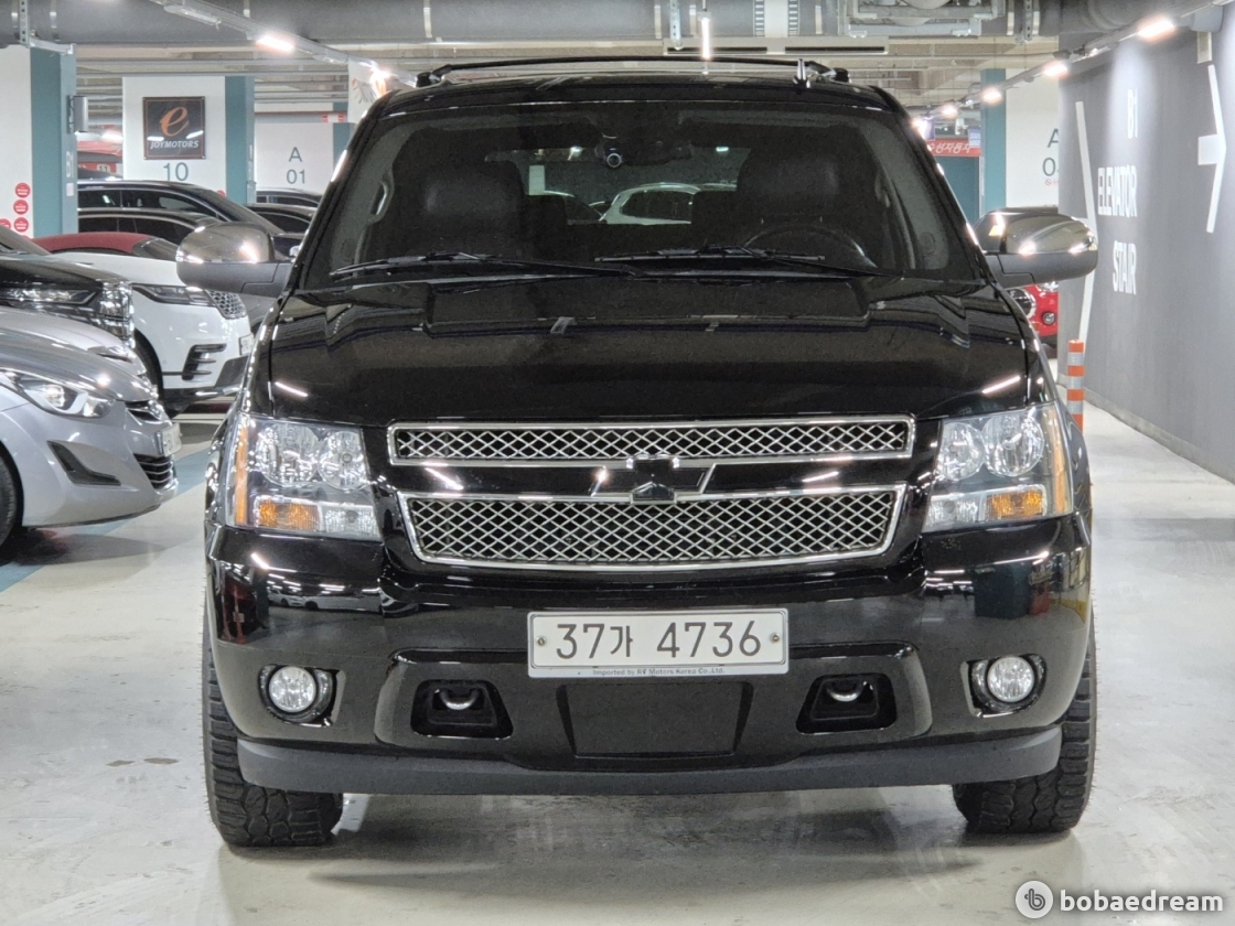 Chevrolet Suburban 5.3 4WD