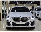 BMW X6 M50i