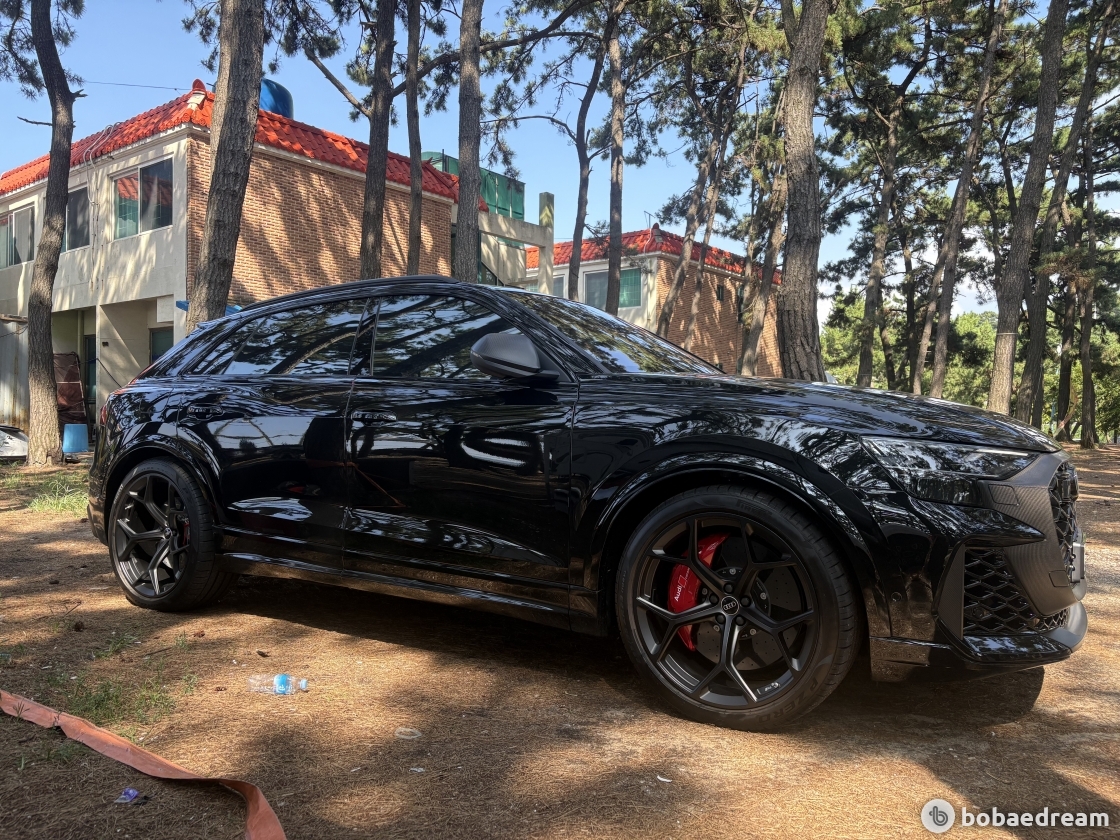 Audi Q8 The RS 4.0 Quattro Performance - фото 2