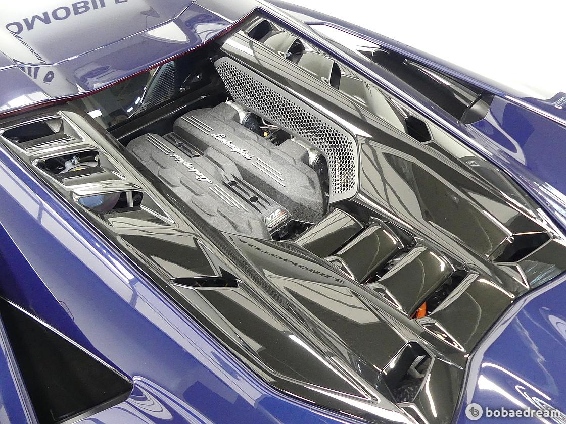 Lamborghini Revuelto 6.5 V12 PHEV 6