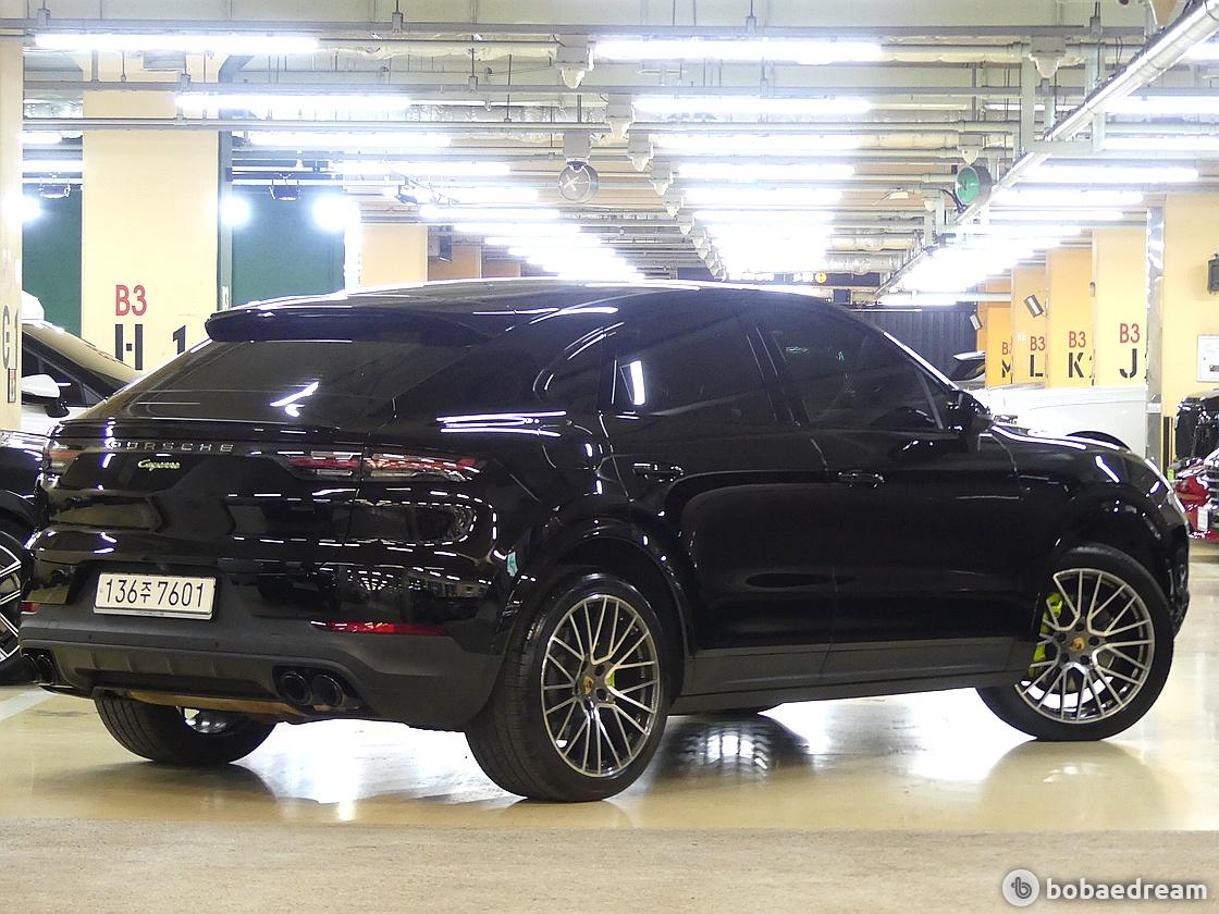 Porsche Cayenne 3.0 E- Hybrid Coupe 4