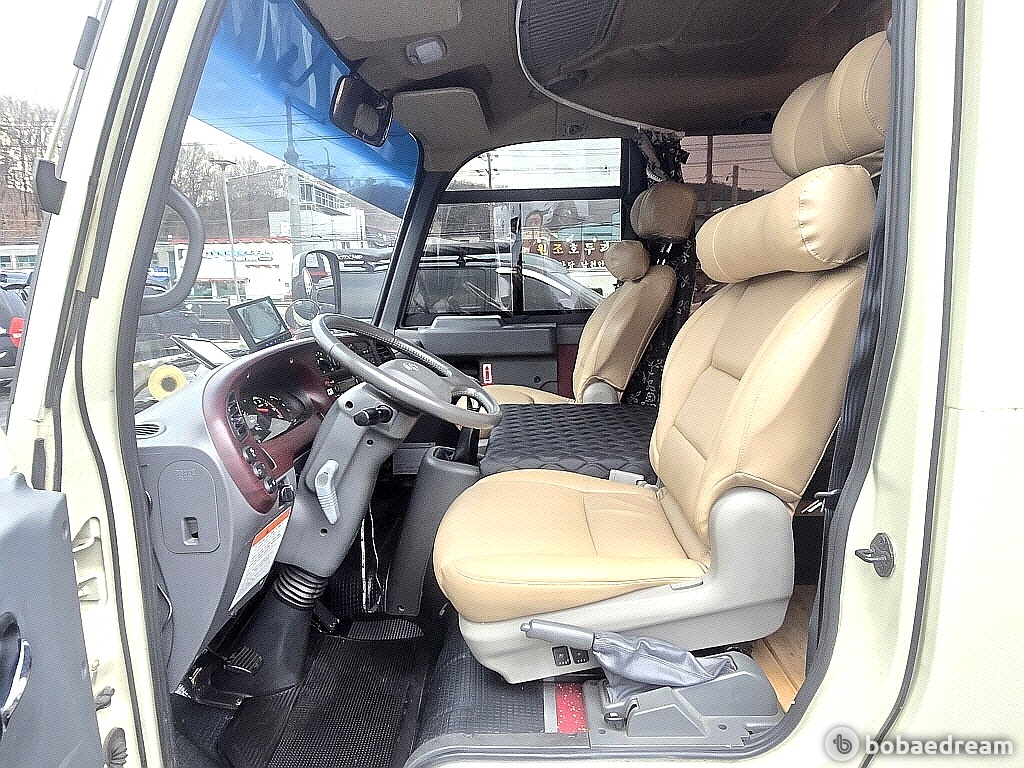 Hyundai New Camping Car 9