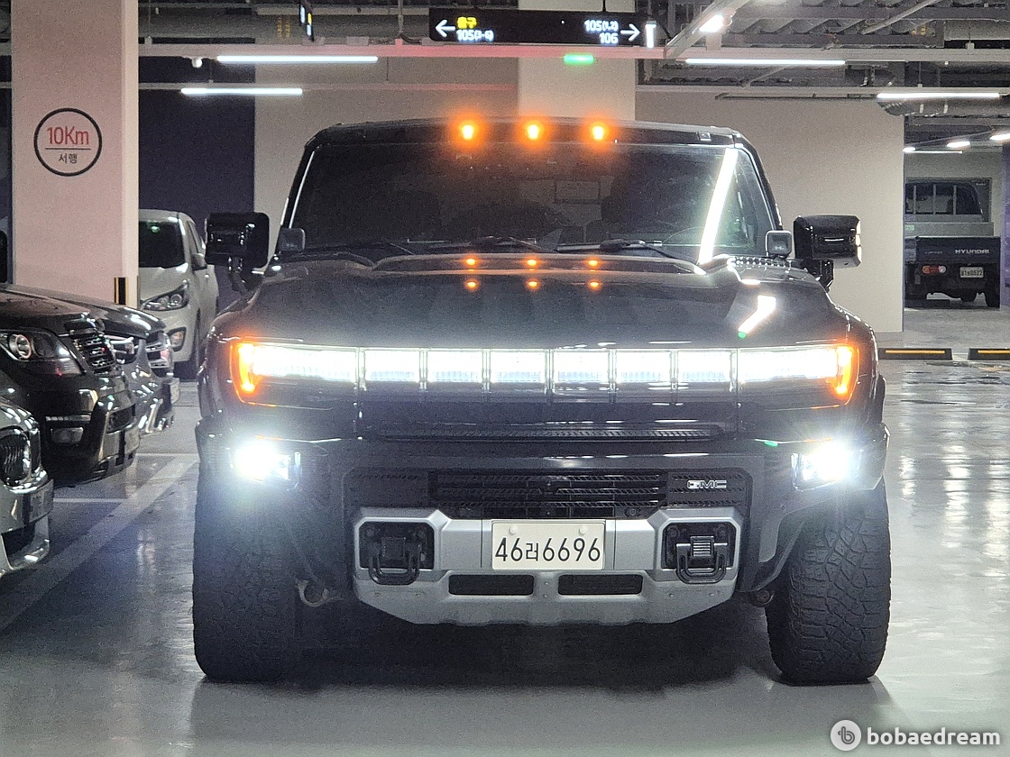 GMC Hummer EV SUV 3X Extreme Pro Pack
