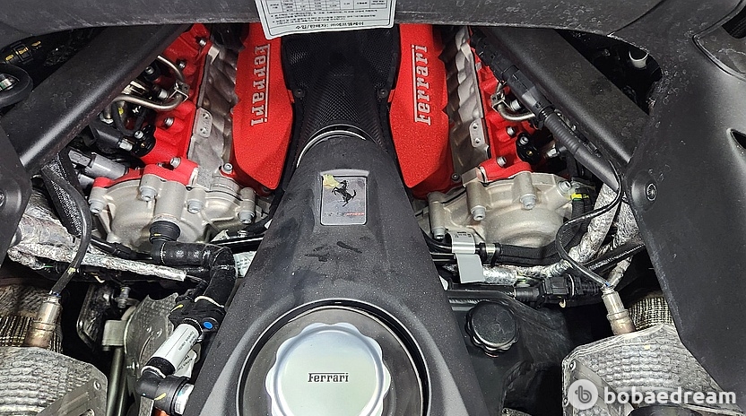 Ferrari SF90 Spider 4.0 PHEV 6