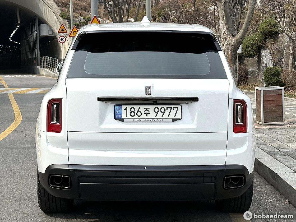 Rolls Royce Cullinan 6.7 V12 Black Badge 4