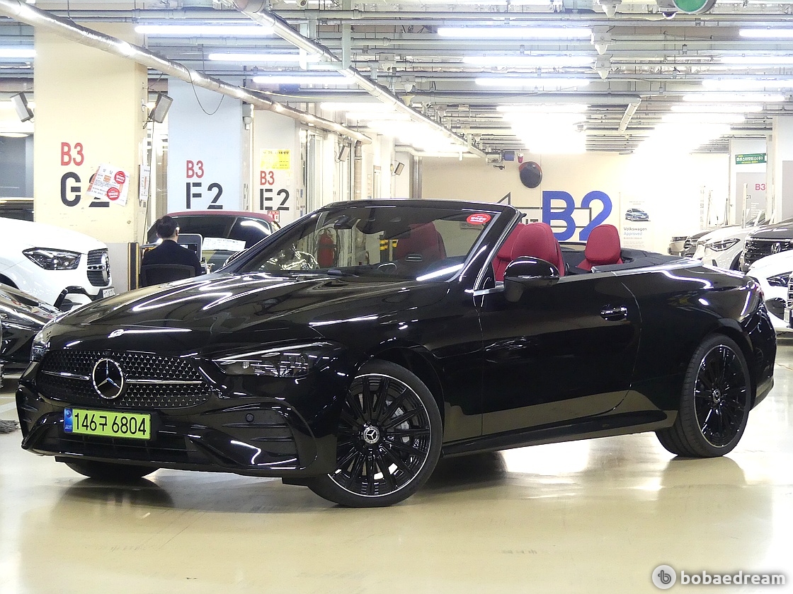 Mercedes-Benz CLE-Class CLE450 4 Matic Cabriolet 3