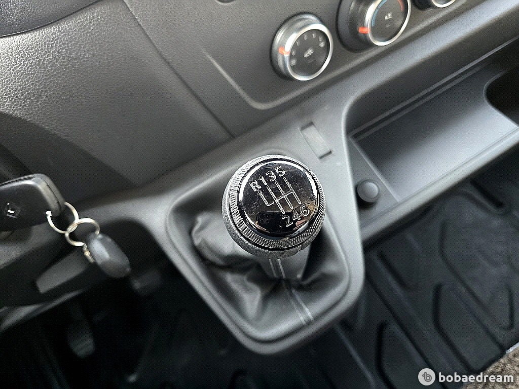 Renault Master New 2.3 Diesel Camping Car 8