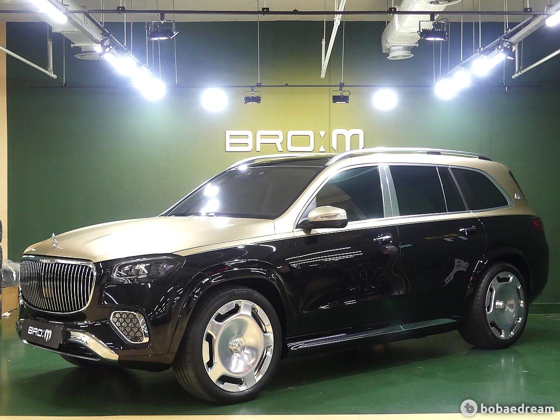 Mercedes-Benz GLS-Class Maybach GLS600 4 Matic Manufaktur 3