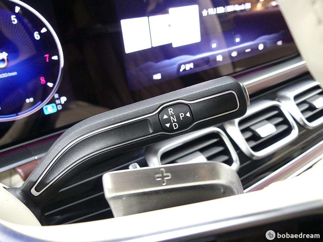 Mercedes-Benz GLS-Class Maybach GLS600 4 Matic Manufaktur 8