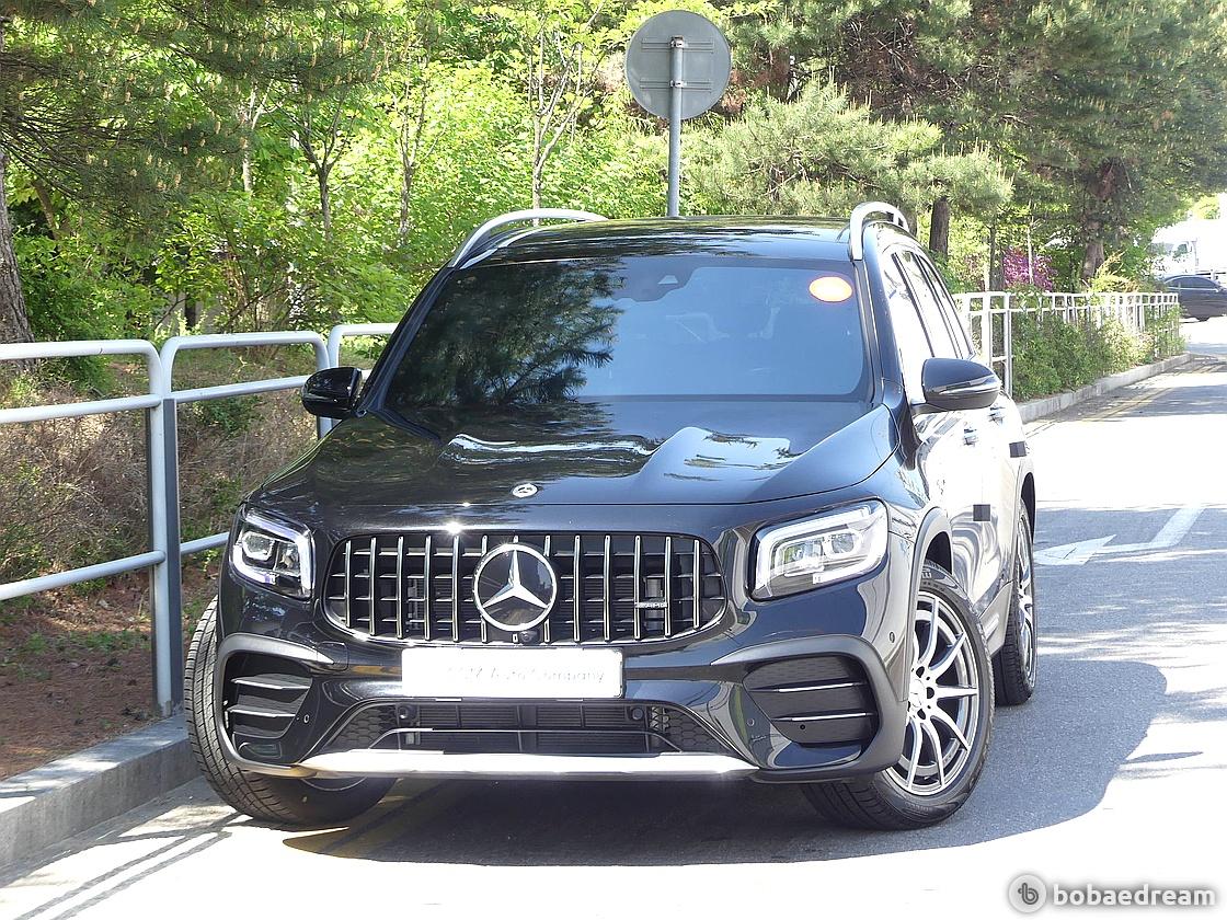 Mercedes-Benz AMG GLB35 4 Matic