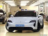 포르쉐 타이칸 GTS
