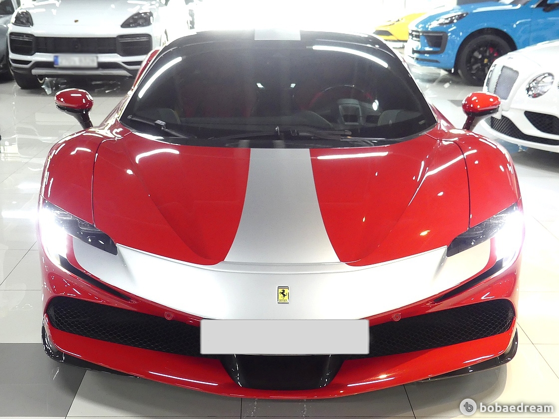 Ferrari SF90 Stradale 4.0 PHEV
