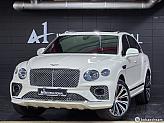 벤틀리 벤테이가 4.0 V8