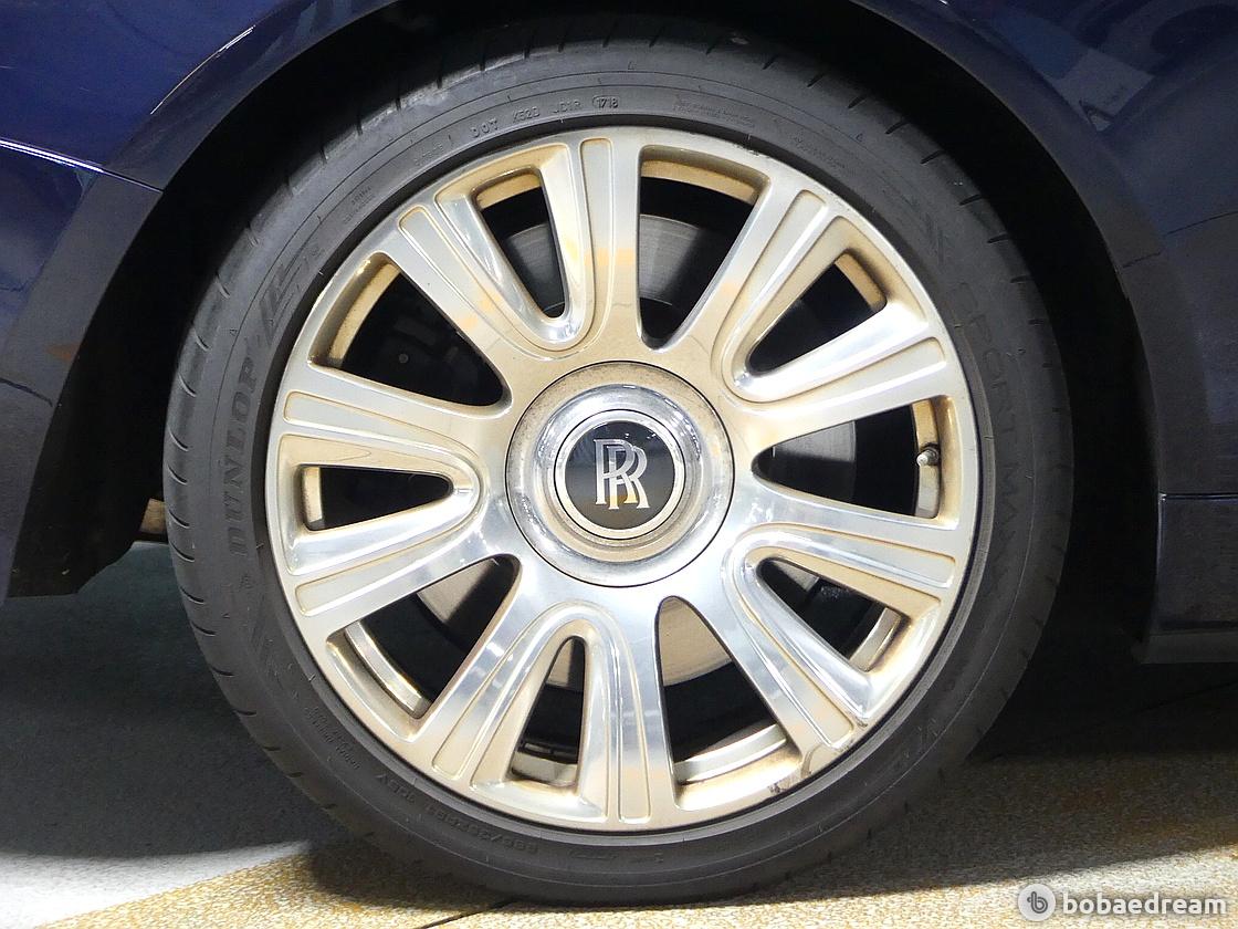 Rolls Royce Dawn 6.6 V12 10