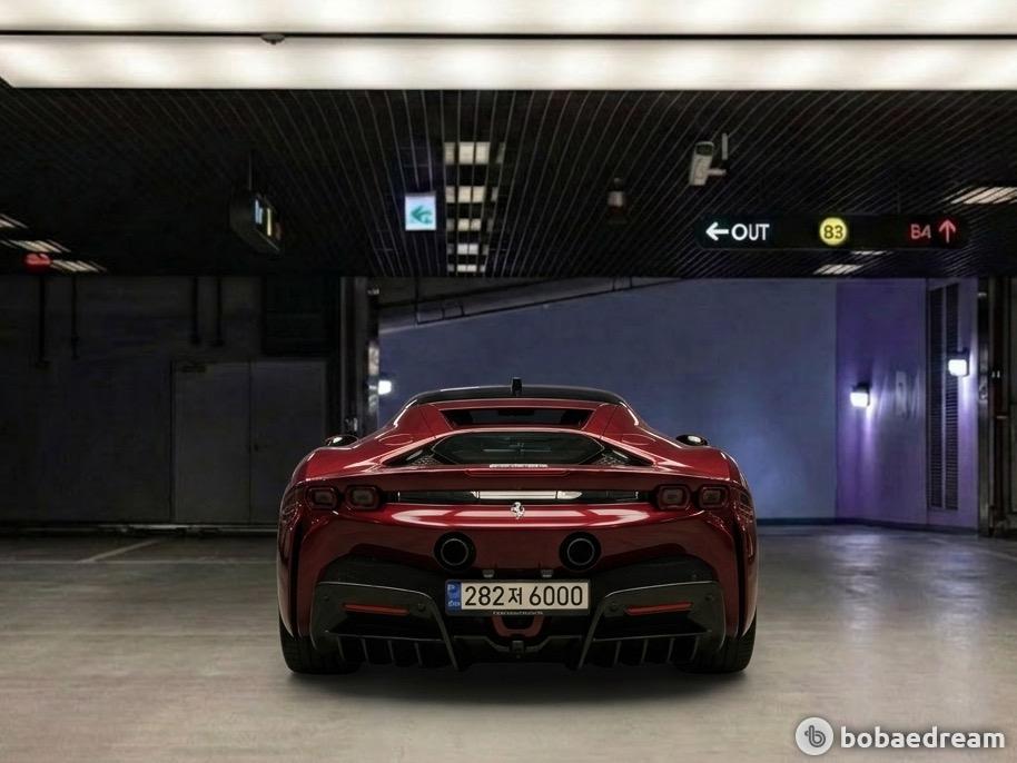 Ferrari SF90 Spider 4.0 PHEV 4