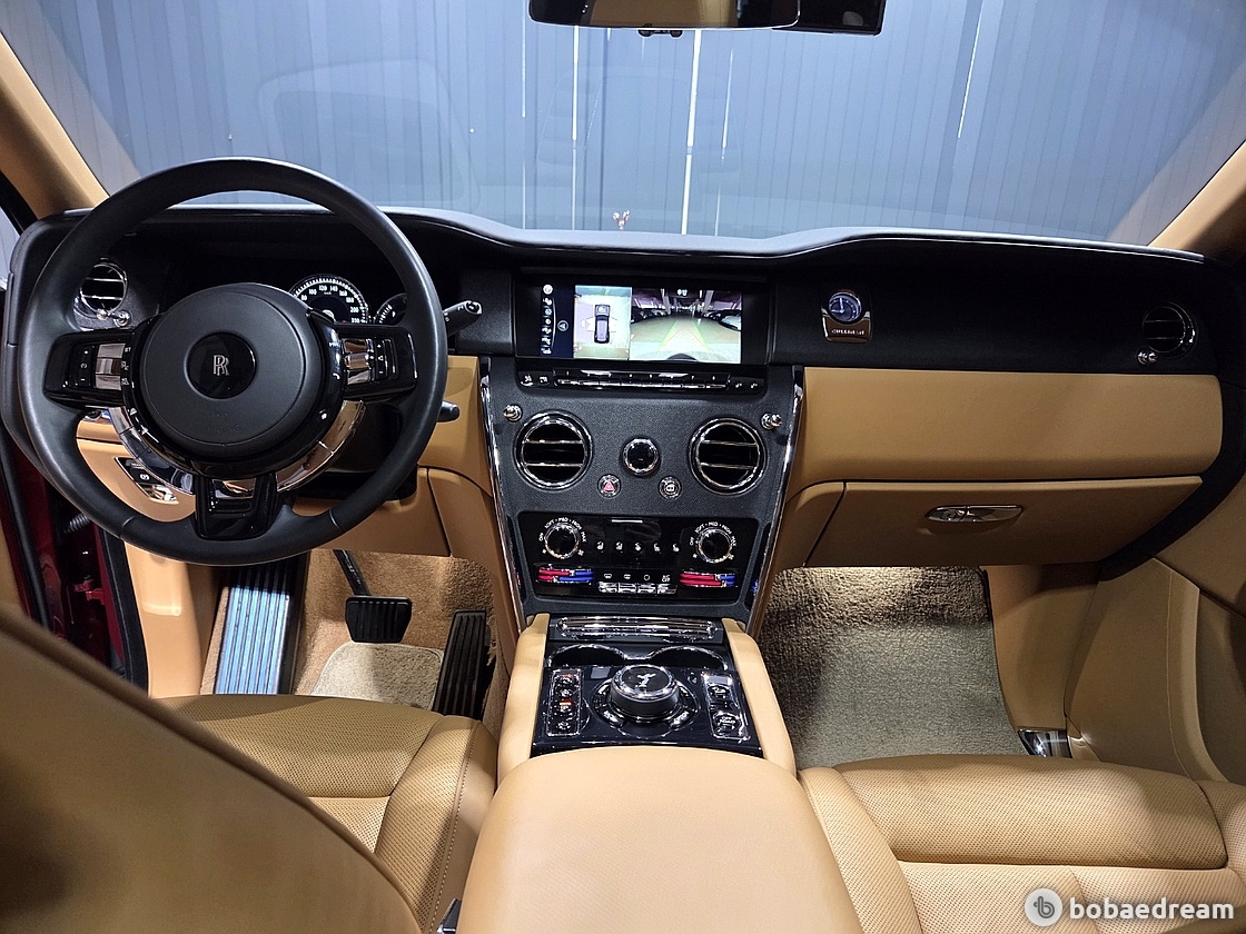 Rolls Royce Cullinan 6.7 V12 5