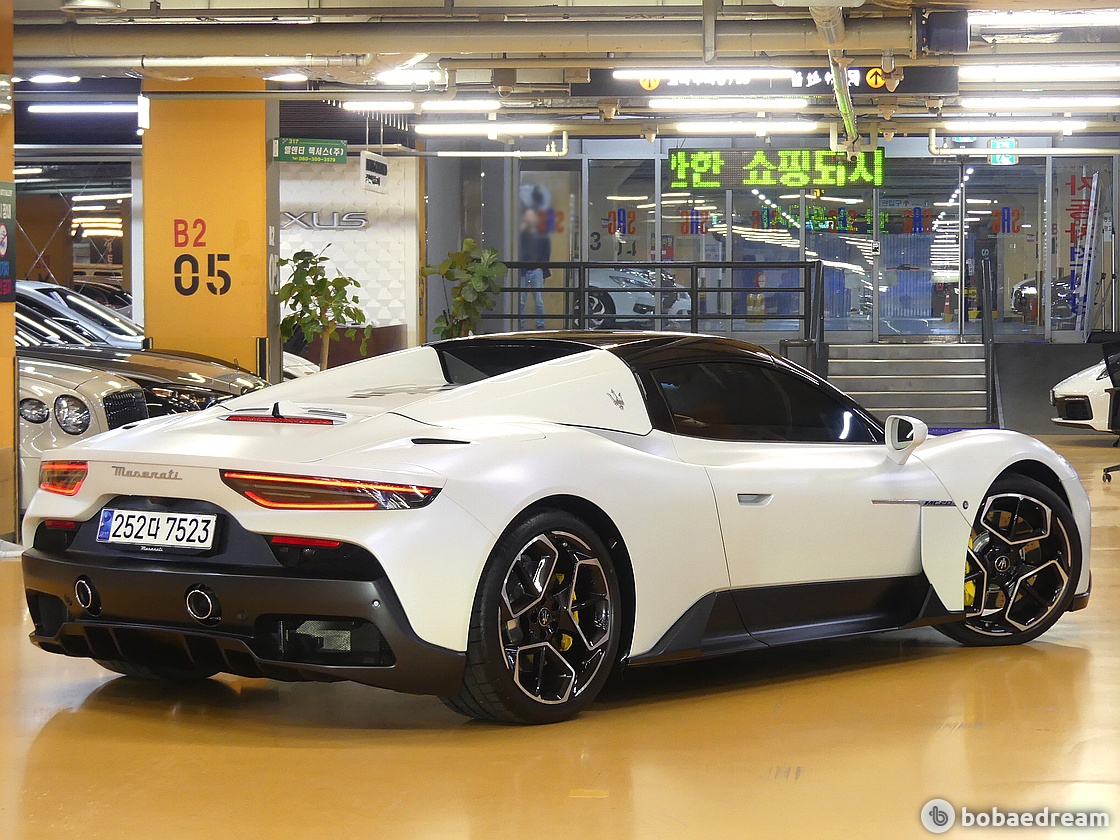 Maserati MC20 Cielo 3.0 V6 4