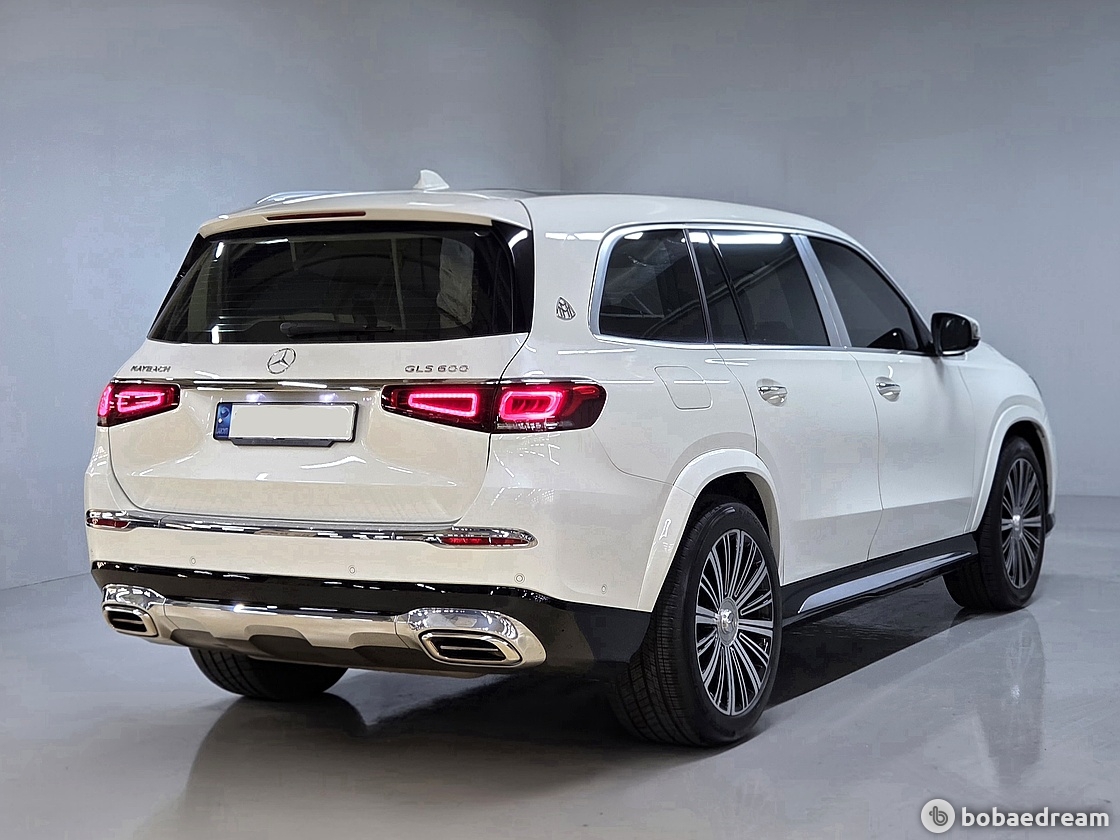 Mercedes-Benz GLS-Class Maybach GLS600 4 Matic 3