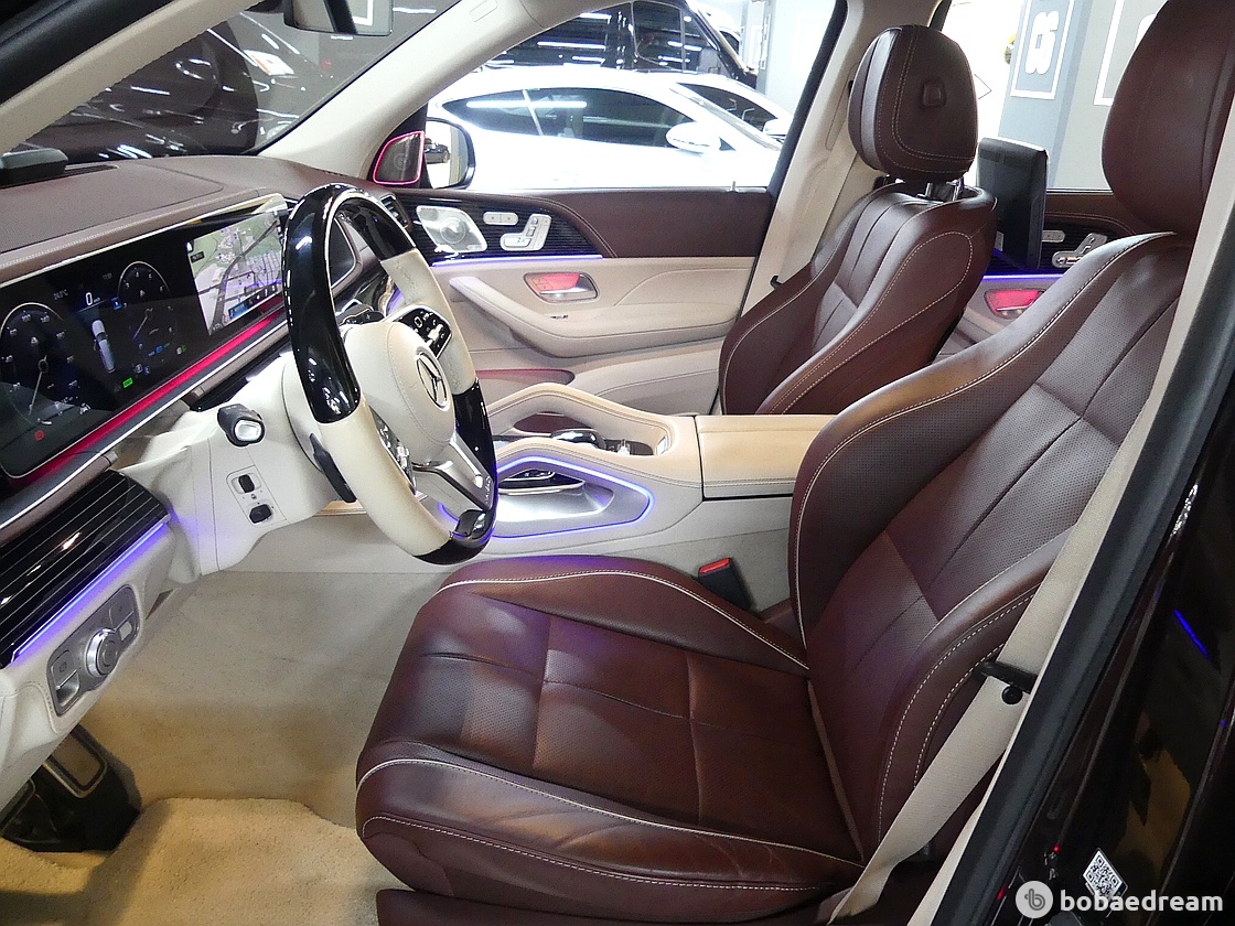 Mercedes-Benz GLS-Class Maybach GLS600 4 Matic 9