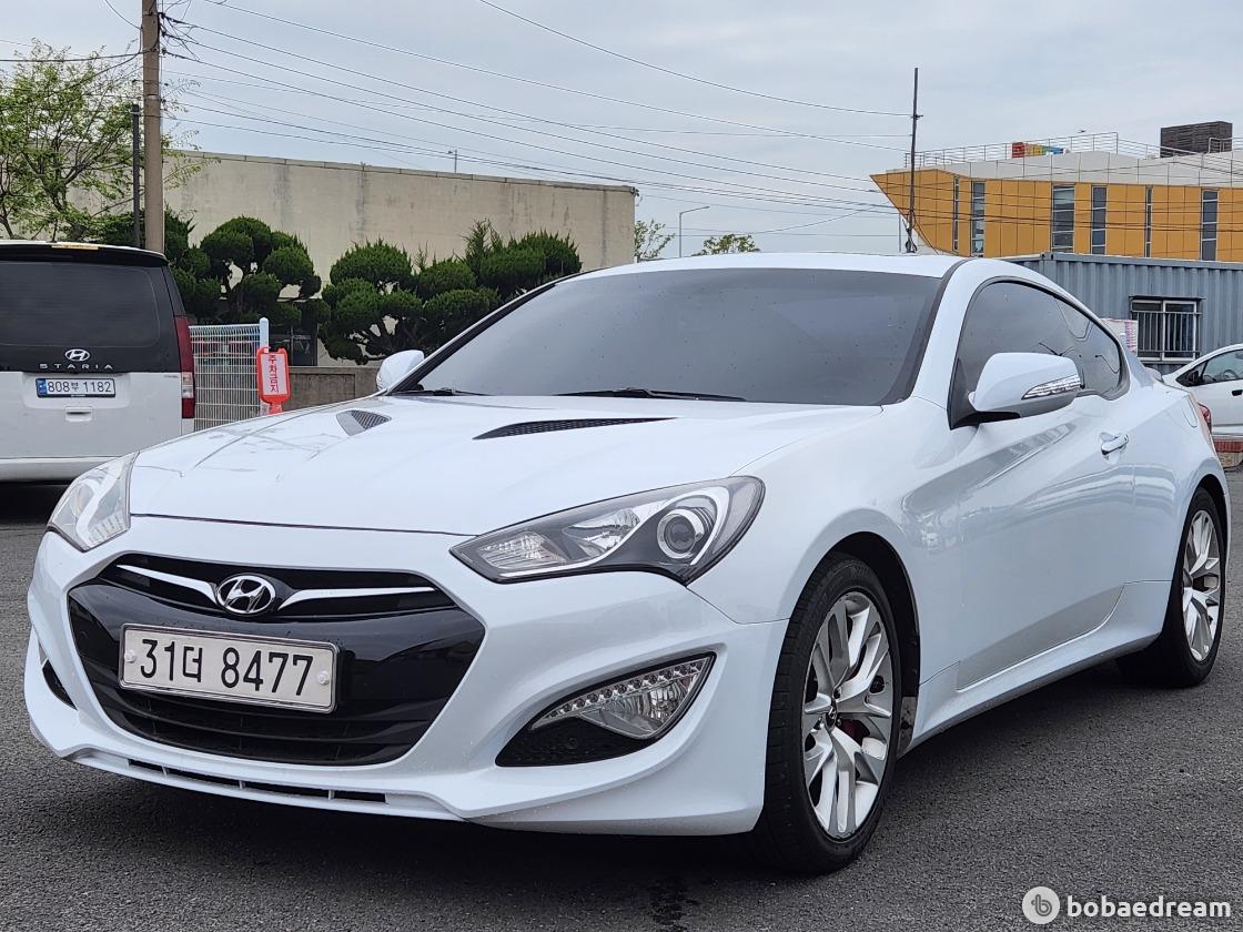 Hyundai Genesis Coupe 3.8 GT R