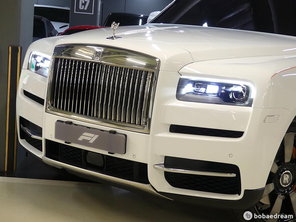 롤스로이스 컬리넌 6.7 V12 2024 화이트 사진 5