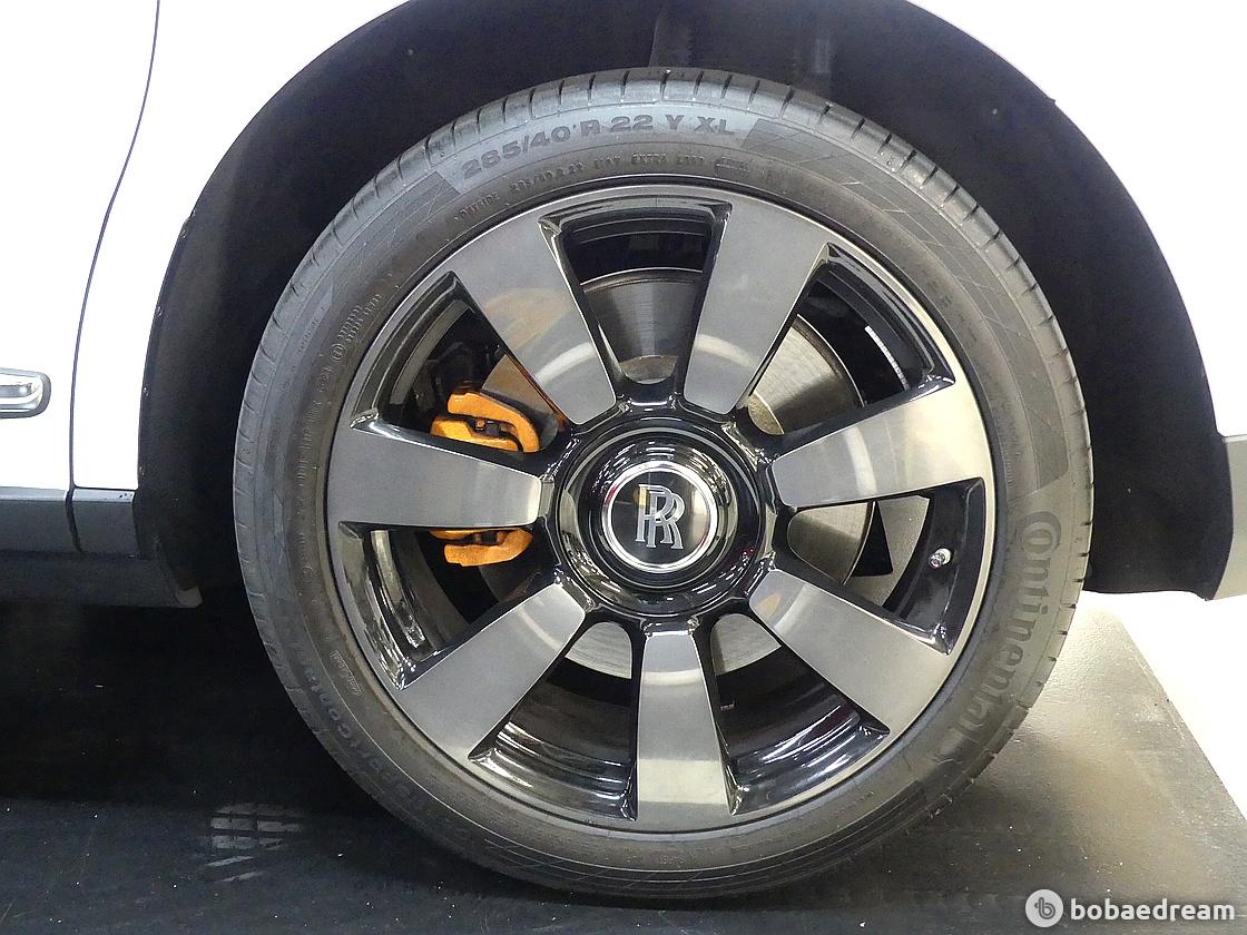 롤스로이스 컬리넌 6.7 V12 2024 화이트 사진 4
