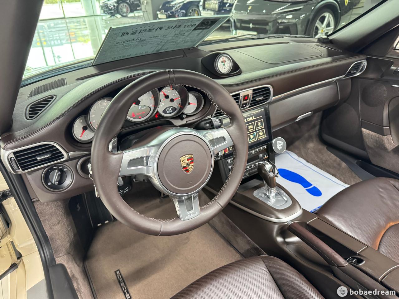 Porsche 911 Carrera/ 911 Targa Turbo Cabriolet 5