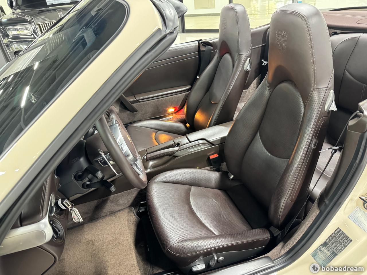 Porsche 911 Carrera/ 911 Targa Turbo Cabriolet 9