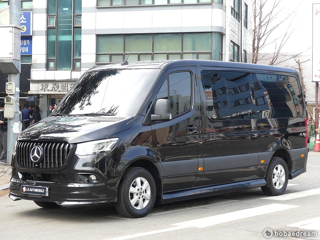 Mercedes-Benz Sprinter The Van 3