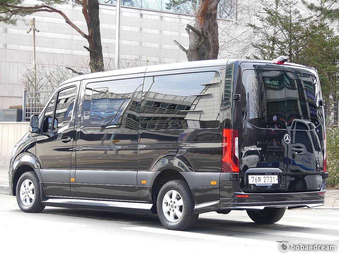 Mercedes-Benz Sprinter The Van 4