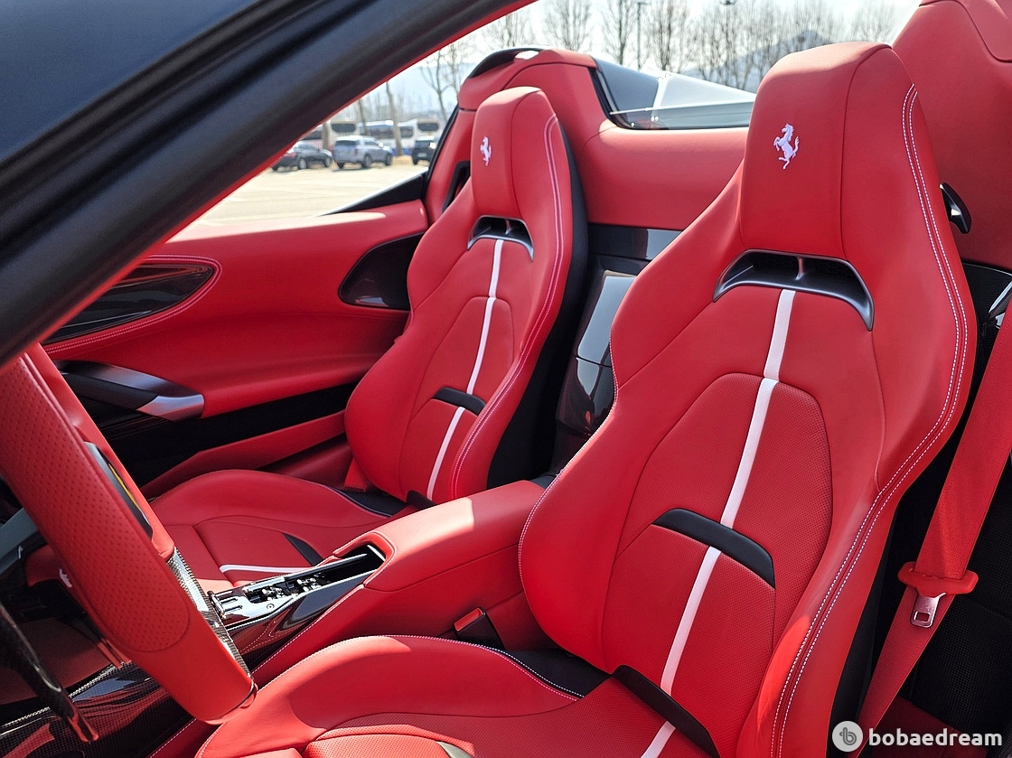 Ferrari SF90 Spider 4.0 PHEV 9