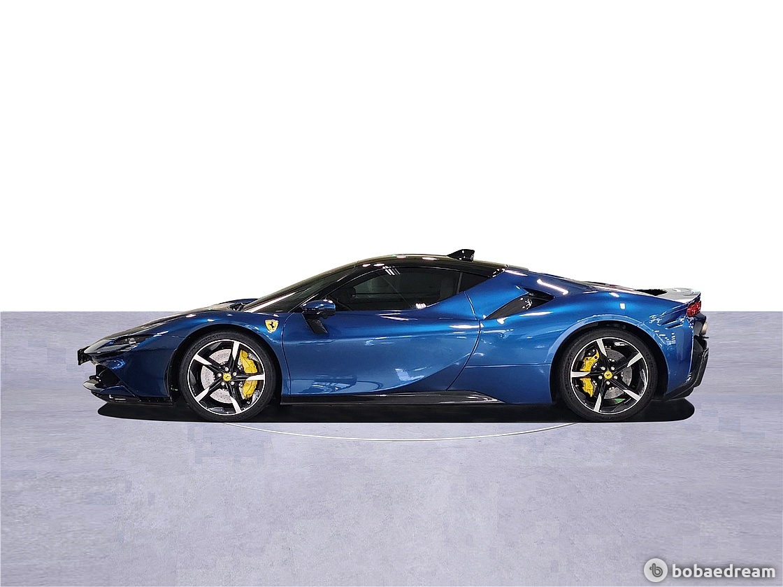 Ferrari SF90 Stradale 4.0 PHEV 3