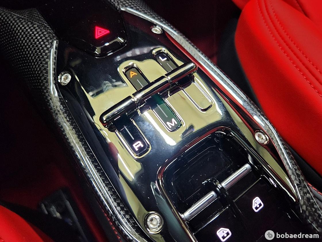 Ferrari SF90 Stradale 4.0 PHEV 8