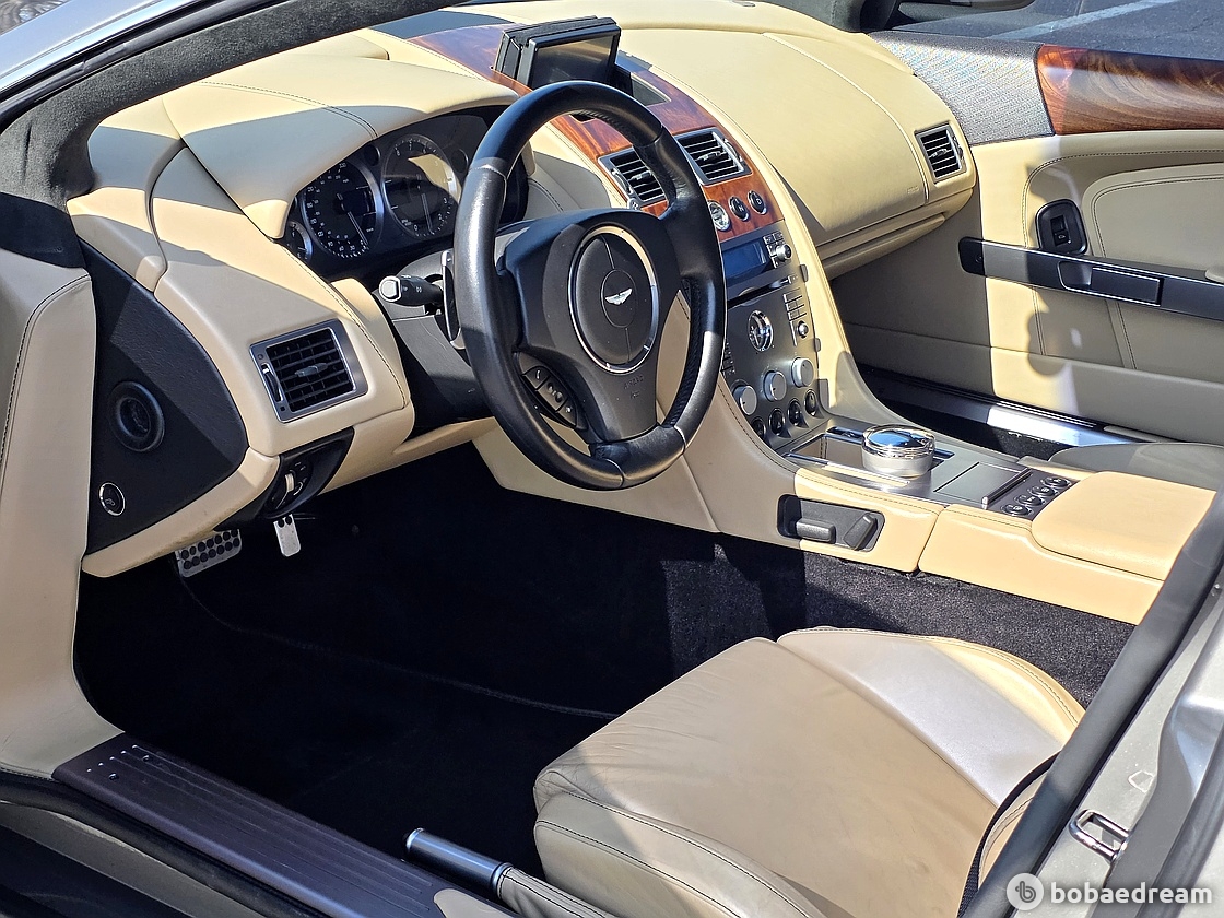 Aston Martin DB9 6.0 V12 Coupe 5