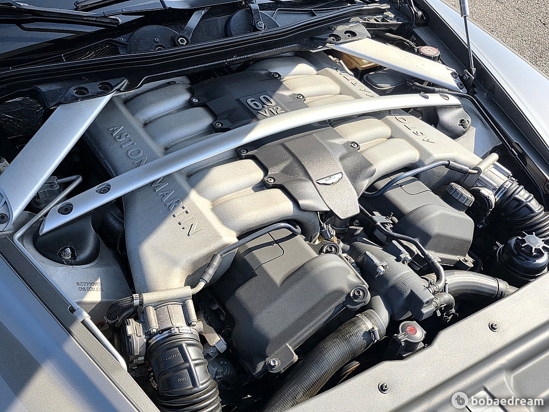 Aston Martin DB9 6.0 V12 Coupe 6