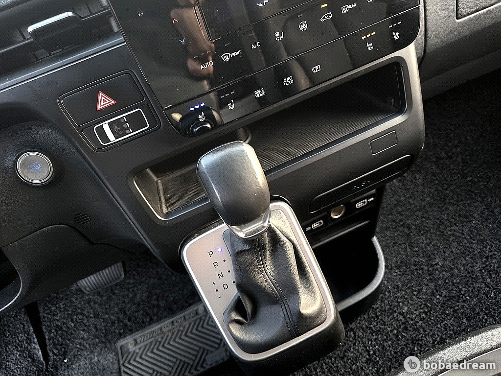 Hyundai Staria 3.5 LPG Camping Car 8