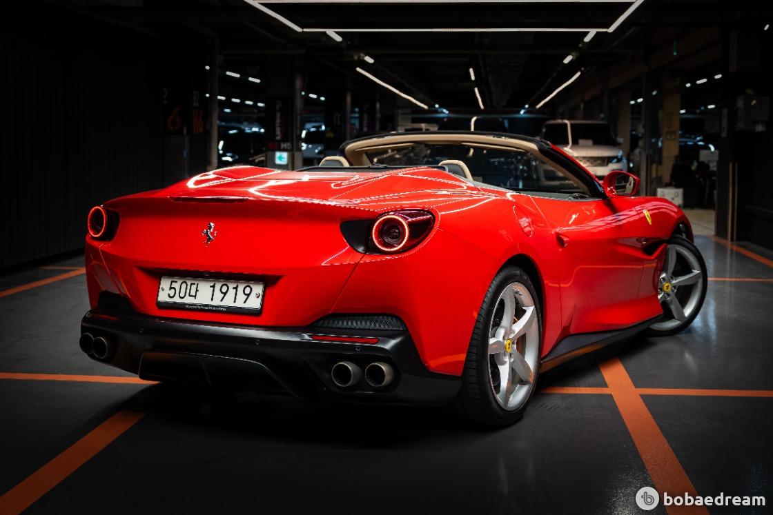 Ferrari Portofino 3.9 V8 4