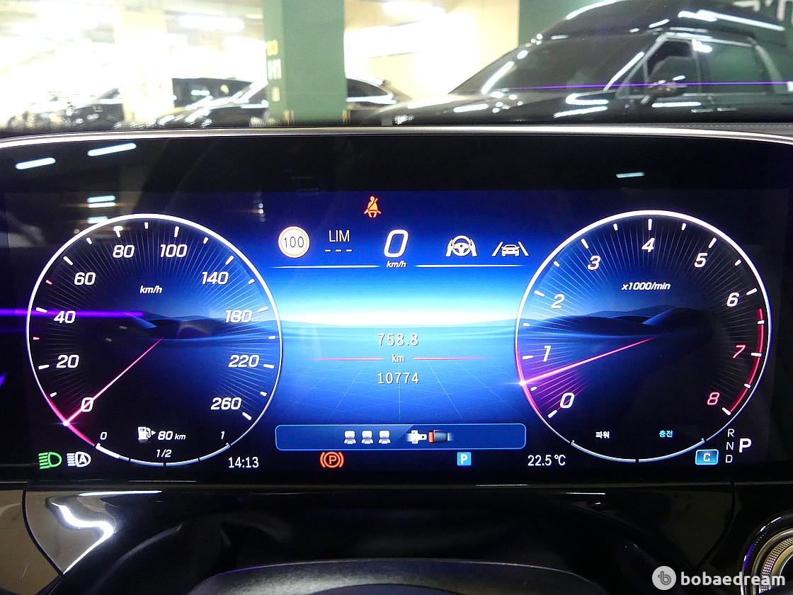 Mercedes-Benz AMG E300 4 Matic Line 7