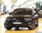 아우디 A4 40 TFSI 프리미엄