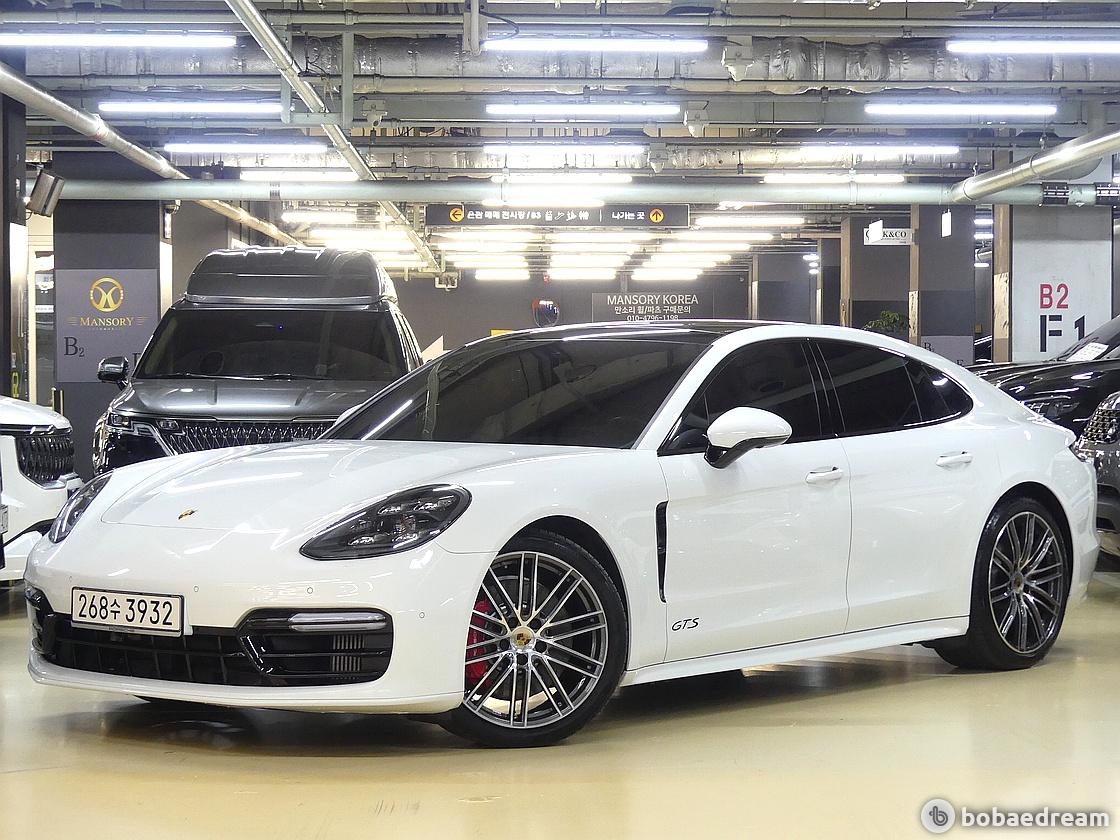 포르쉐 파나메라 4.0 GTS 2020 흰색 사진 2