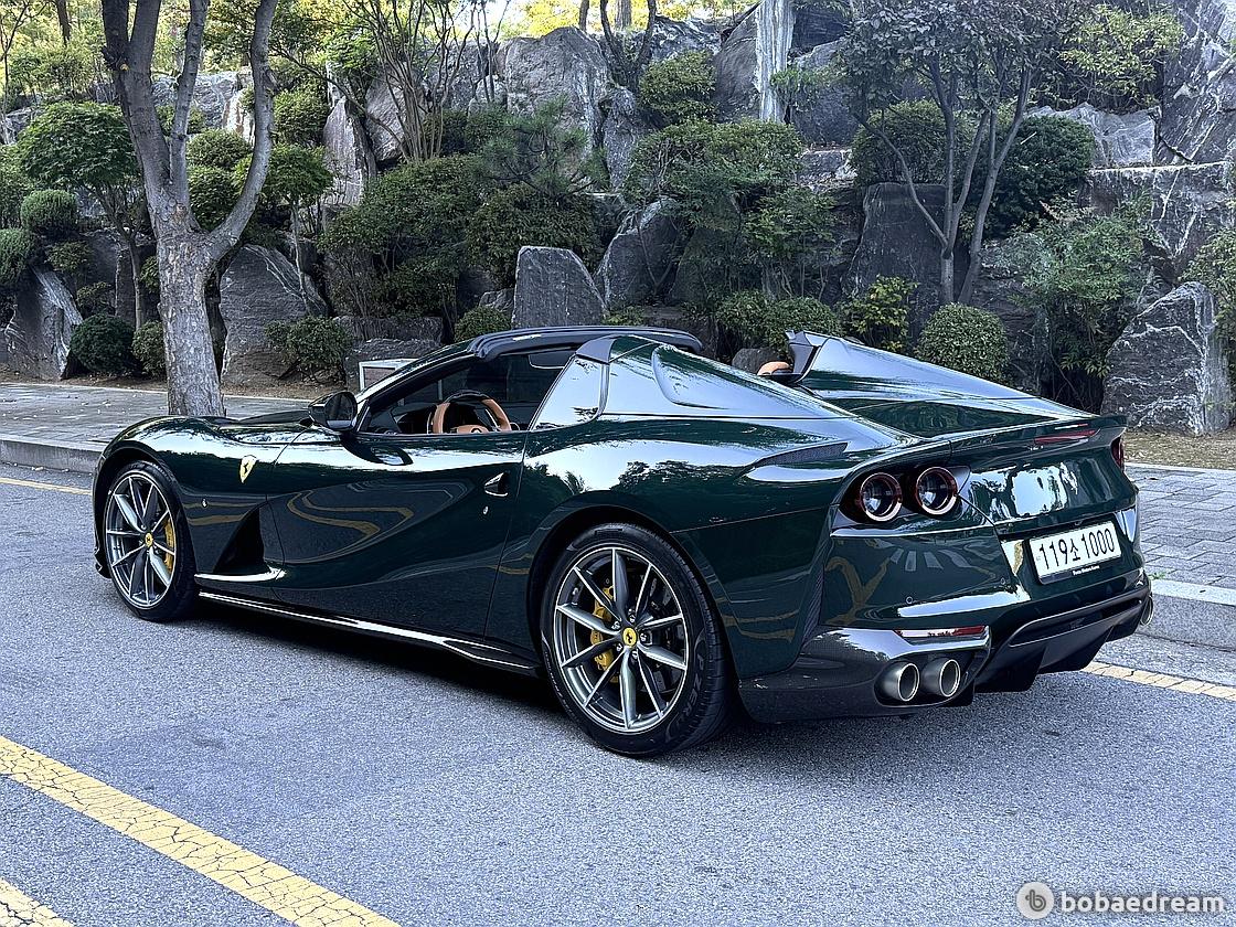 페라리 812 GTS 2021 블랙 사진 7
