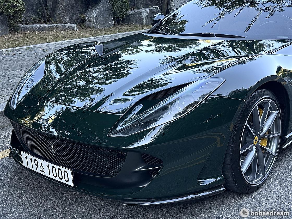 페라리 812 GTS 2021 블랙 사진 8