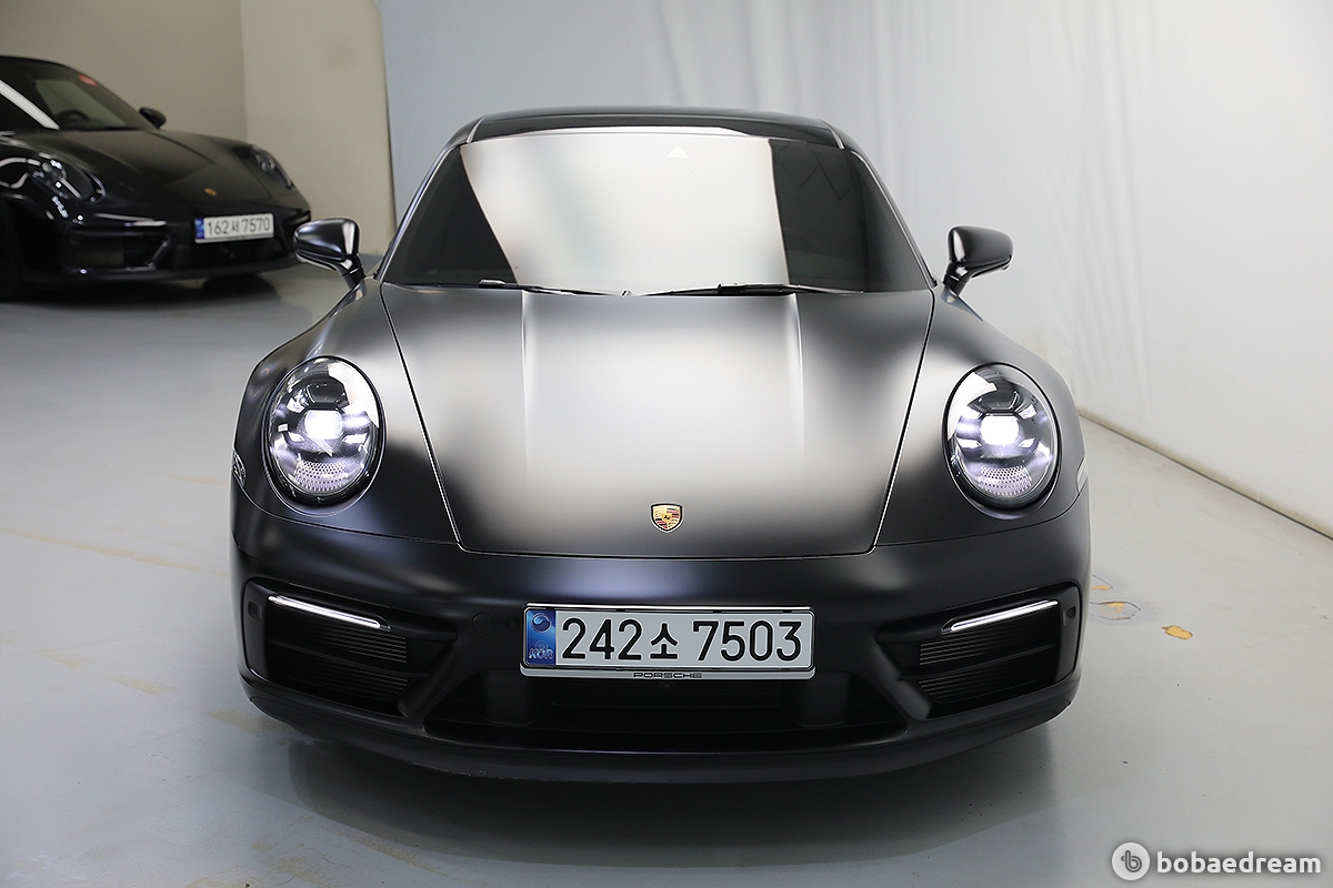 포르쉐 911 카레라 GTS 2024 블랙 사진 1