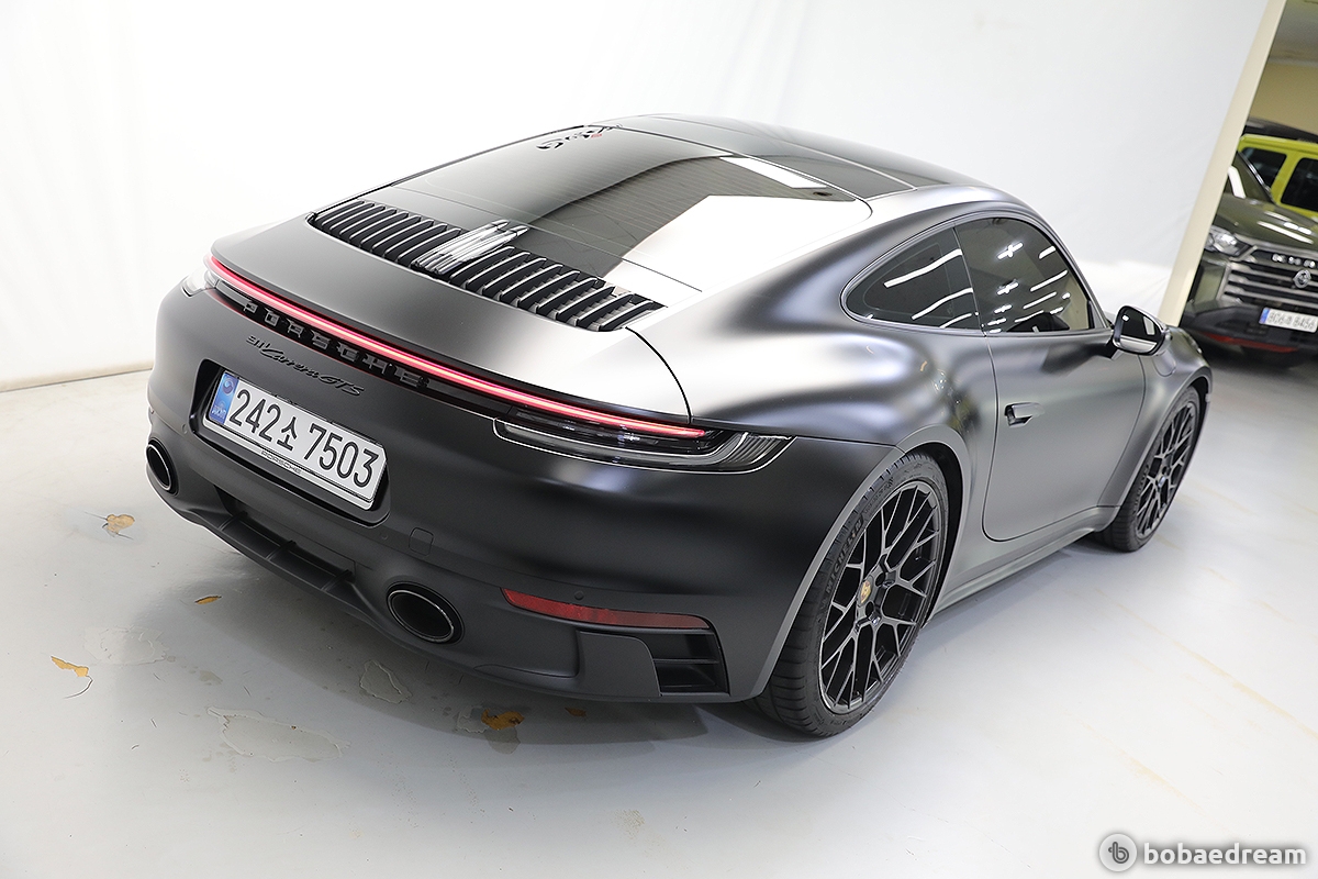 포르쉐 911 카레라 GTS 2024 블랙 사진 6