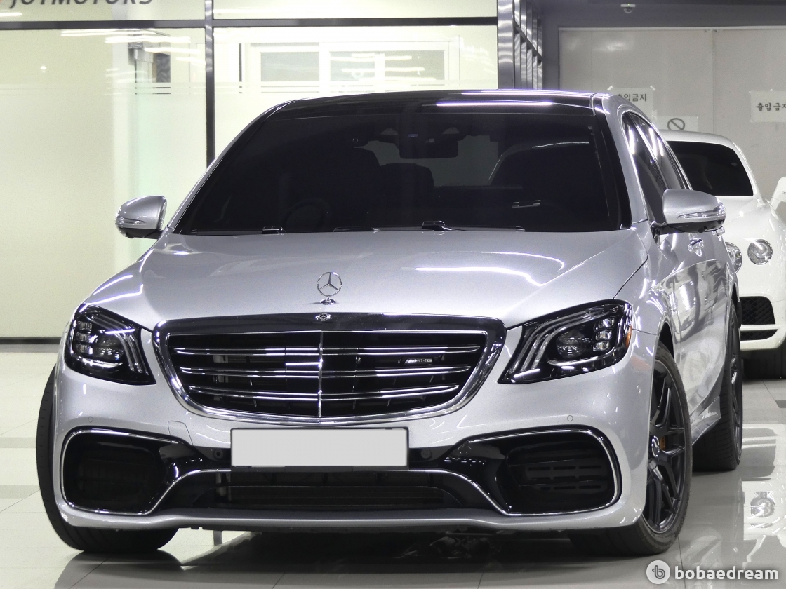 Mercedes-Benz AMG S63L 4 Matic + Performance Edition