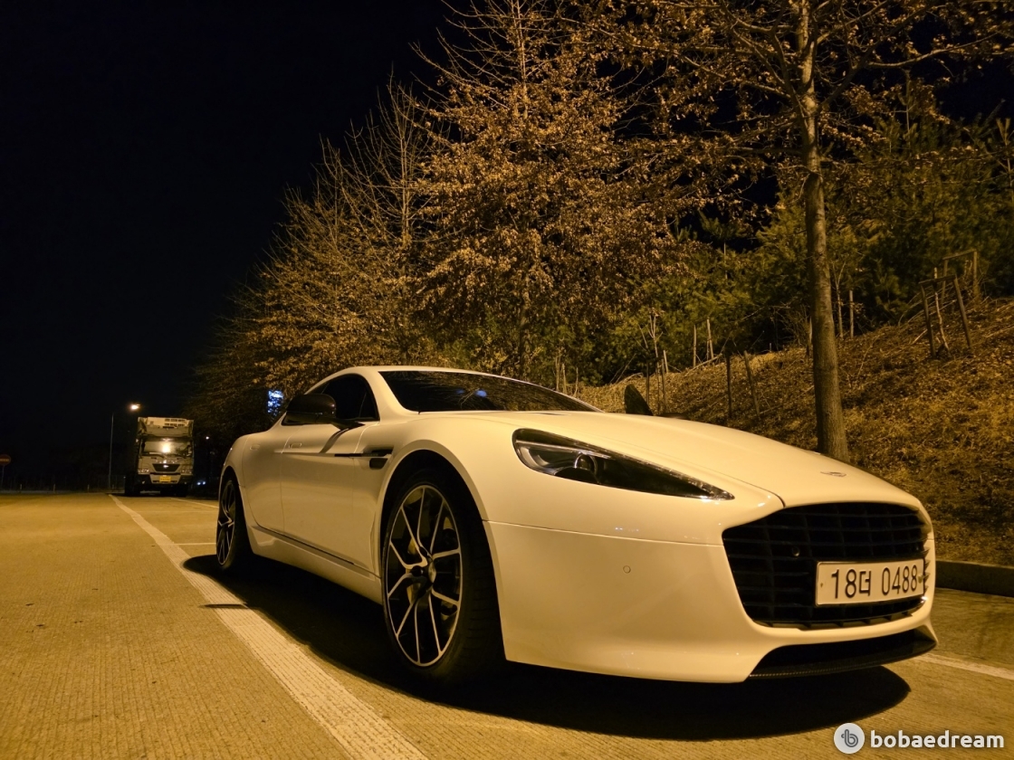 Aston Martin Rapide S 6.0 V12